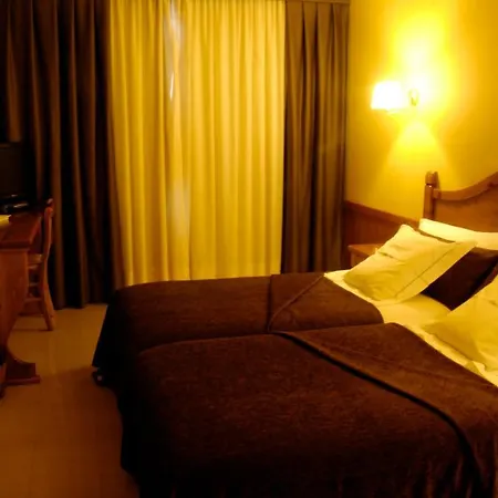 Hotel Petit 3*